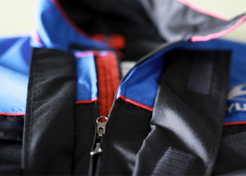 Waterproof zip with 2 riders, double flap